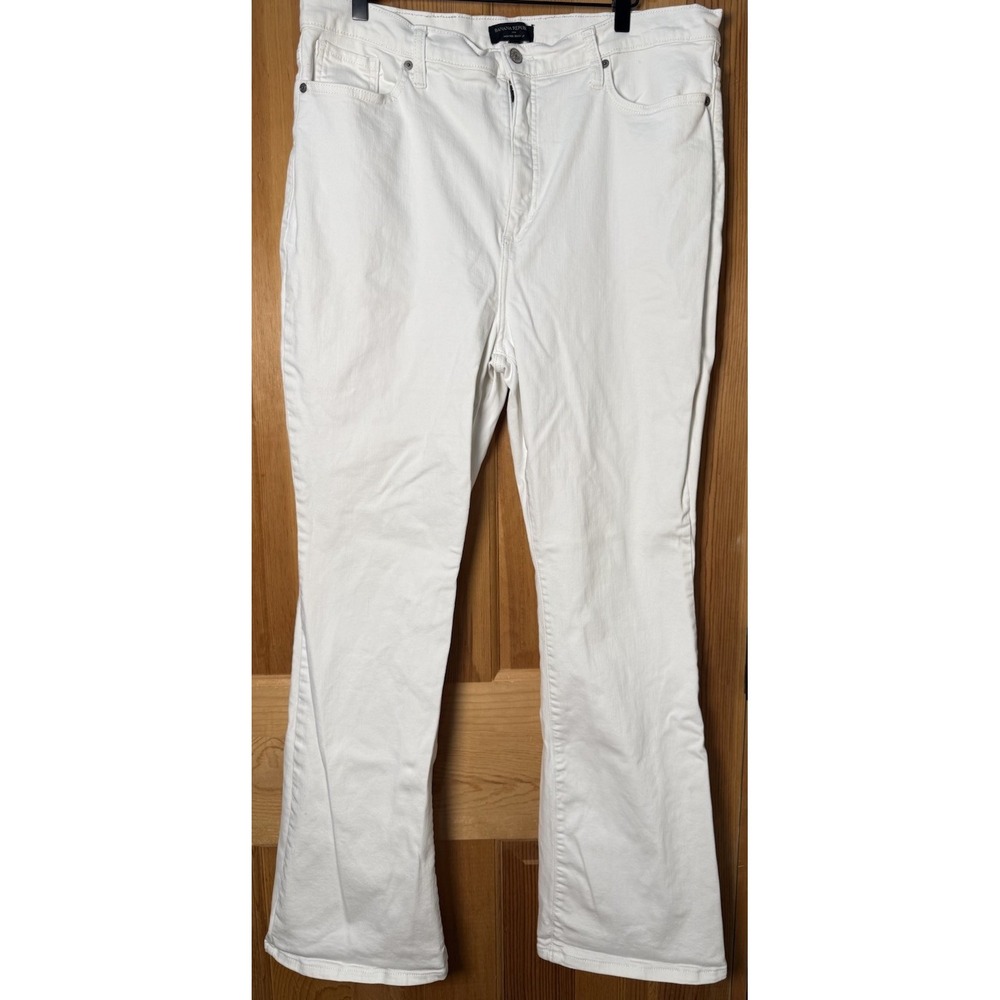 Banana‎ Republic White. Jeans Flare Bootcut High Rise Casual Size 18 34x30 EUC